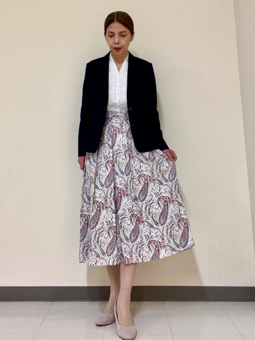 【イングリッシュチンツスカート】で大人きれいめコーデ KEITH