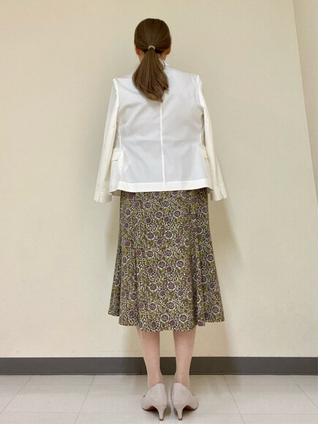 【ウッドカットフラワー】で春の大人フェミニンコーデ KEITH