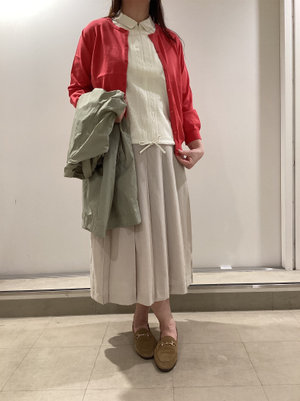 淡めの春色でお出かけコーデ KEITH