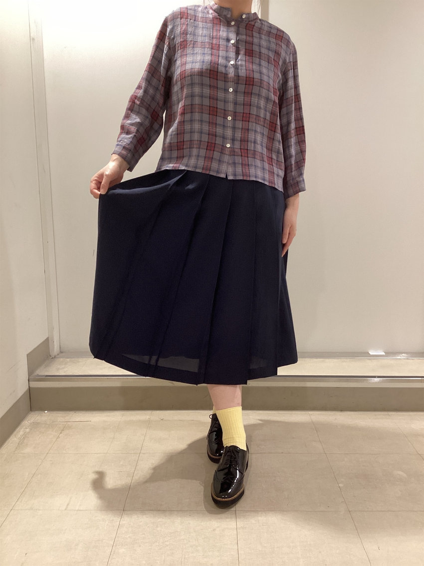 チェックブラウスのシンプルコーデ KEITH