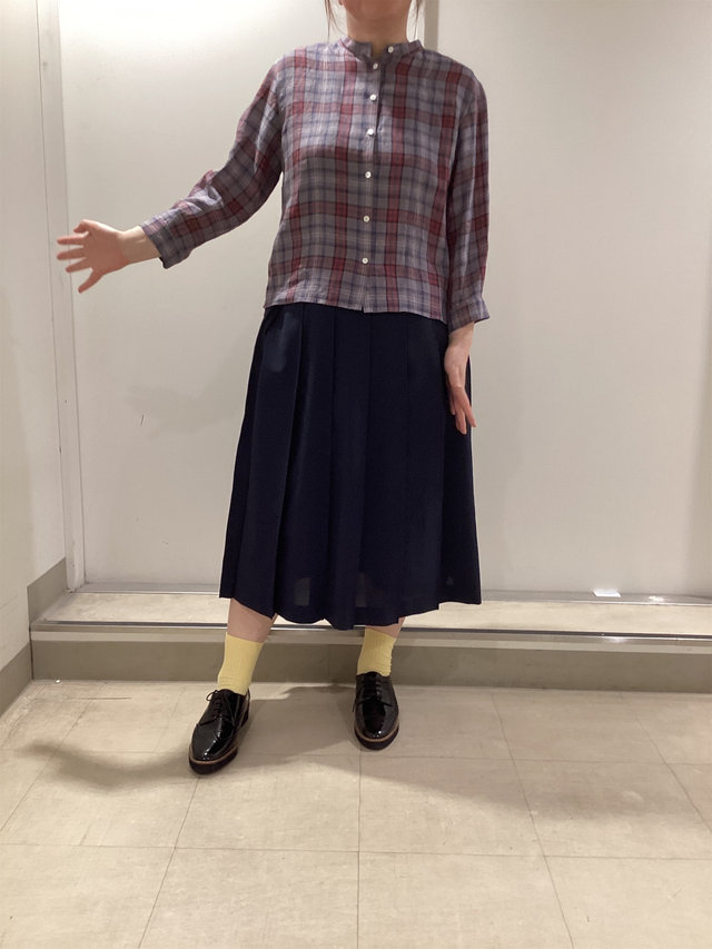 チェックブラウスのシンプルコーデ KEITH