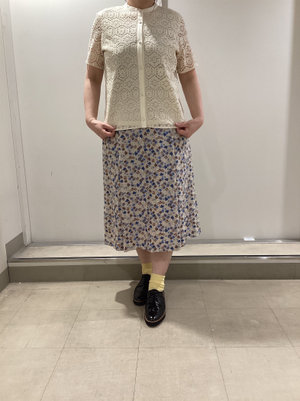 レースとフラワープリントで爽やかコーデ KEITH