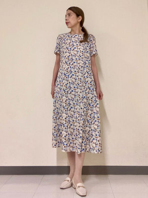 【小花柄ワンピース】で涼やかお出かけコーデ KEITH