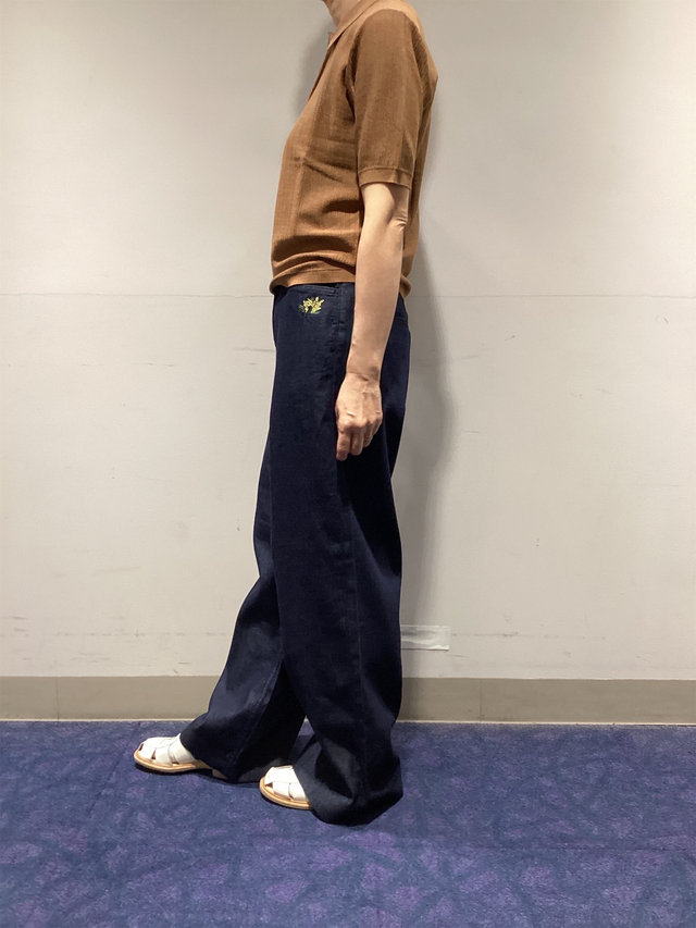 ニットポロのアンサンブルコーデ KEITH