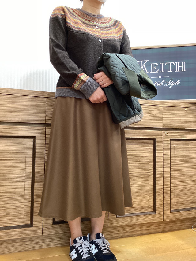 上質なニットを纏う KEITH