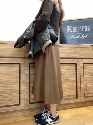 上質なニットを纏う KEITH
