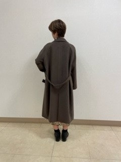 一枚で華やかに SCAPA