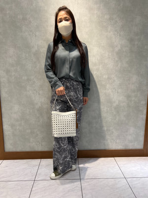 スタイリッシュな装い SCAPA