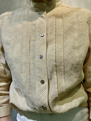 リネンブラウスのカジュアルコーデ SCAPA