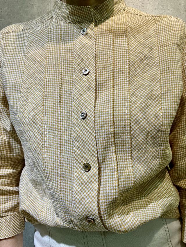 リネンブラウスのカジュアルコーデ SCAPA