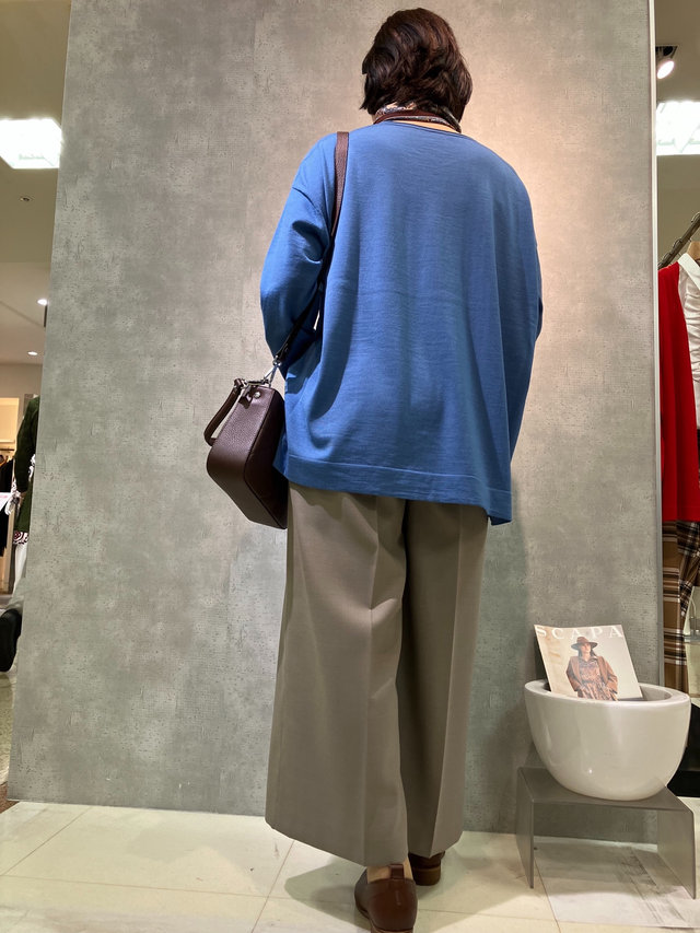 リラックス秋ニットコーデ SCAPA