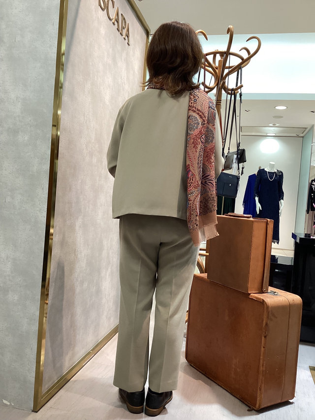 秋のリラックスコーデ SCAPA