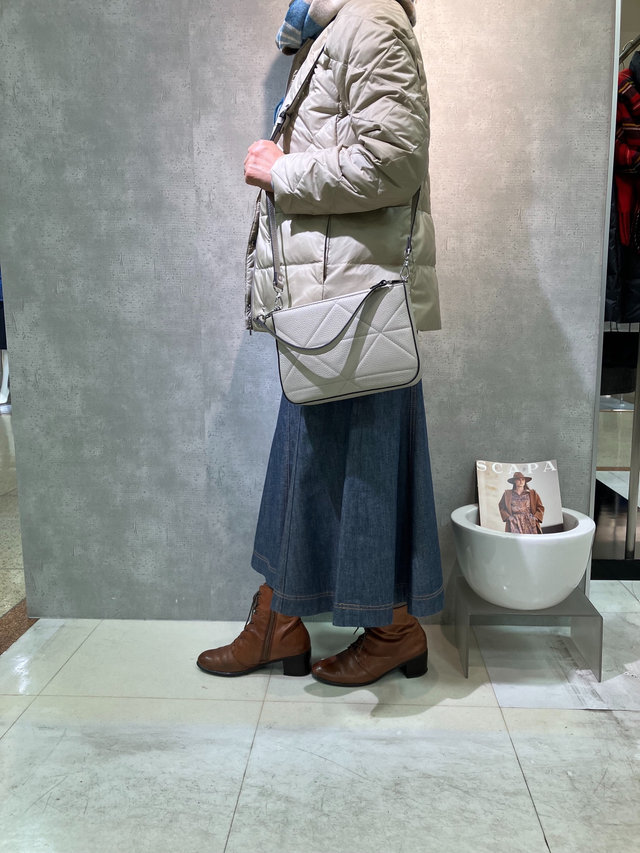 深まる秋のダウンジャケット SCAPA