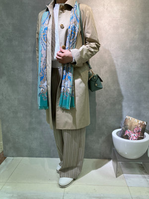 春のコートスタイリング SCAPA