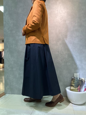 カーネリアン×ネイビー秋コーデ SCAPA