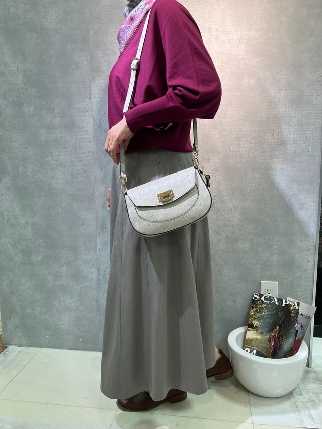 秋ニットコーデ SCAPA