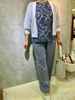 夏　ジャカードブラウスのお出掛けコーデ SCAPA