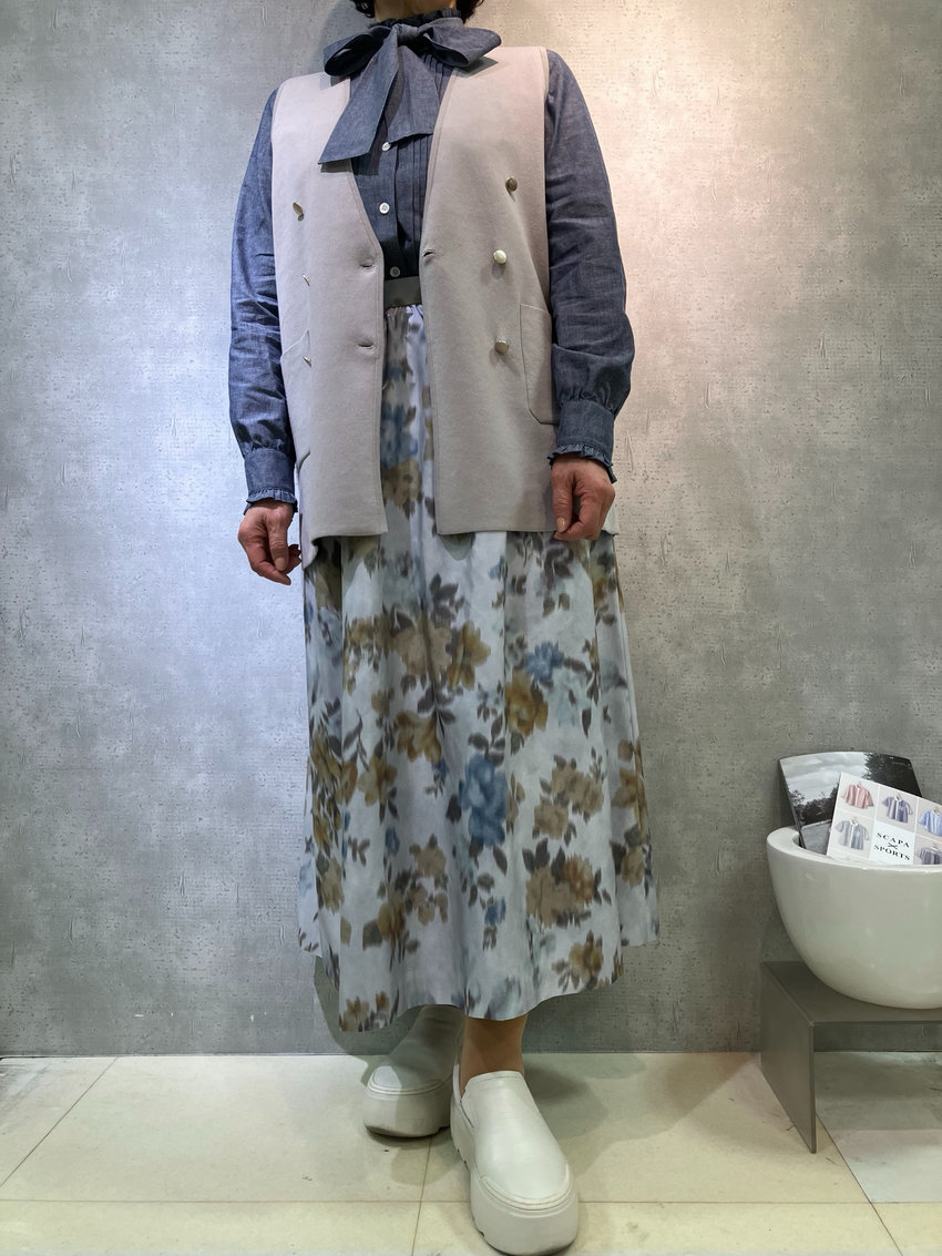 春のニットコーデ② SCAPA