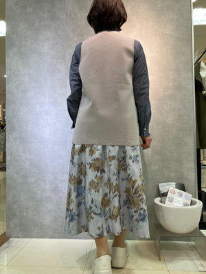 春のニットコーデ② SCAPA