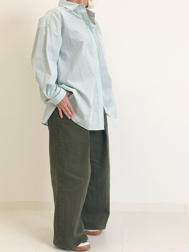 オーバーサイズカラーシャツコーデ ESHOPORIGINAL